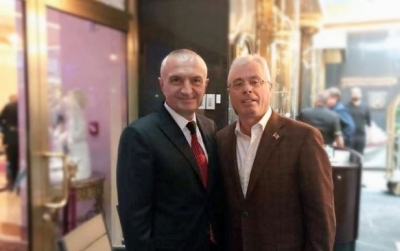 “Veprimtar i palodhur i çështjes kombëtare”, Meta falënderon biznesmenin dhe humanistin për mbështetjen: Ndihemi krenar për diasporën shqiptare