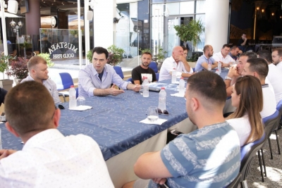 Basha me operatorët turistikë në Vlorë: Ja plani ynë qeverisë për këtë sektor