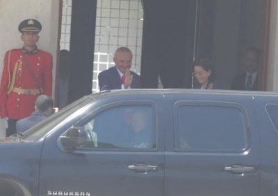 Marrëveshja e 5 qershorit e ndryshimet kushtetuese,Yuri Kim mbi 60 minuta në zyrën e Presidentit Meta