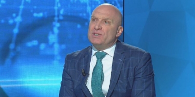 Ish-ministri i Brendshëm: Në shesh edhe socialistët