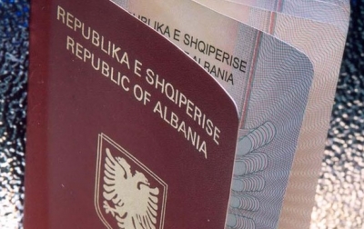 Denoncimi/ Policia kufitare shpërndan fletushka për të votuar PS