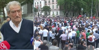 Sali Berisha:Teatrin na e rrafshoi barbari.Teatri duhet ringjallur.