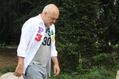 Rama urdhëron shkarkimin e grave nga bashkitë që i mori në zgjedhjet moniste