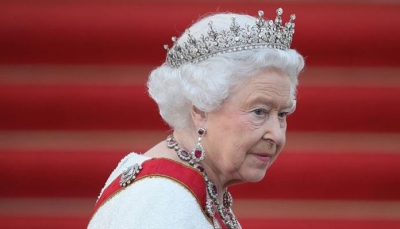 Njoftimi i familjes mbretërore: Mbretëresha vdiq në paqe, mbreti i ri Charles do të kthehet në Londër të premten