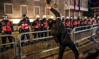 Rrjeti ndërkombëtar ‘Euronews’: Në Shqipëri shpërthejnë protestat kundër korrupsionit qeveritar