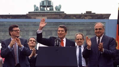 Qindra vetë u vranë në përpjekje për t’u arratisur/ Mbushen 30 vjet nga rënia e Murit të Berlinit