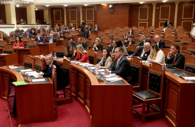 “Komisioni i Venecias u shpreh qartë në lidhje me vendimin e Metës për anulimin e 30 qershorit”- Deputeti i opozitës së re: Në Parlament u “blenë” votat