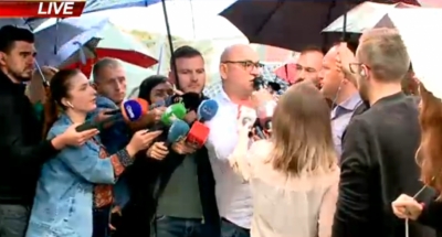 Aleanca për Teatrin nuk ndalet, protestë para SPAK: Hetoni tentativën e vrasjes së artistëve