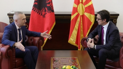 Situata e koronavirusit/ Meta bisedë telefonike me homologun e Maqedonisë