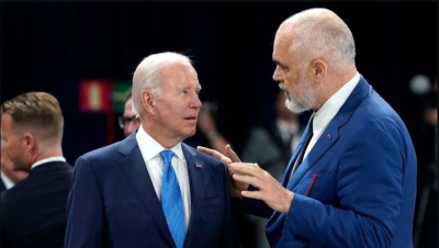 Gazetari amerikan: Rama po vepron me Berishën njësoj si Biden me Trump