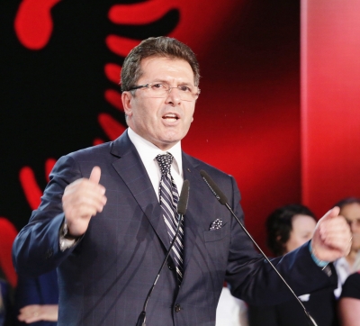 Mediu i përgjigjet Ramës: I marrë që merr në gojë të gjithë Shqipërinë