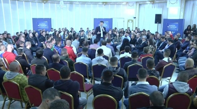 Arrestimi i kushëririt të deputetit socialist, Basha: Banda në pushtet që luftojnë njëra-tjetrën për të grabitur sa më shumë