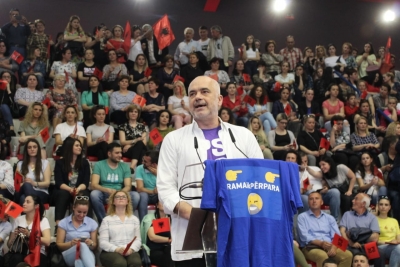 Funeral dhe mallkime, fushata e Edi Ramës si një ritual satanik