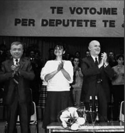 Berisha publikon foton: Monstra e pluralizmit riktheu kohën e etërve te tij mizore!