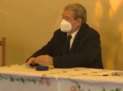 Ish-kryeministri Berisha vizitë ngushëllimi në familjen e Arjan Salës