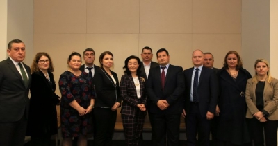 “SHBA e përkushtuar në ngritjen e një sistemi drejtësie të paanshëm”, Ambasadorja Yuri Kim takon anëtarët e KLGJ