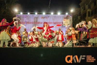 Kavajë, 300 artistë sollën traditën dhe folklorin burimor