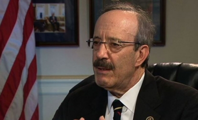 Eliot Engel i shkruan sekretarit Pompeo: Drejtësi për viktimat e luftës në Kosovë