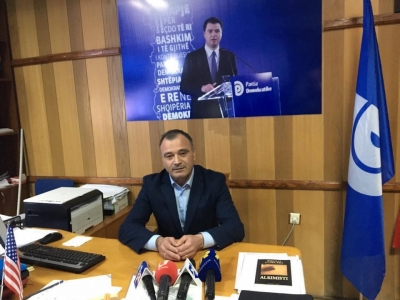 Pse po mbyllen shkollat?