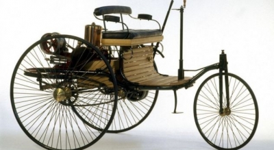 Del në shitje kopja e veturës së parë në botë, Benz Patent-Motorwagen