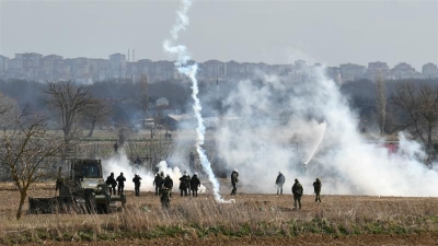 Kriza me refugjatët, Turqia kërcënon: Nuk keni parë gjë akoma, është vetëm fillimi. SHBA rreshtohet krah Greqisë dhe BE