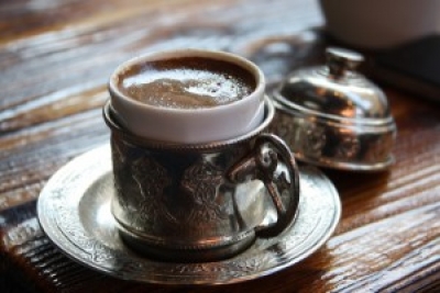 Të parët në botë për kafene, por pak e pimë kafenë