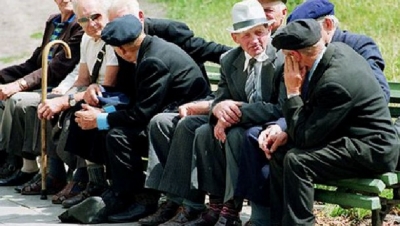 Pensionet pranë vendbanimeve/ Ministria e Ekonomisë bashkëpunim me bankat