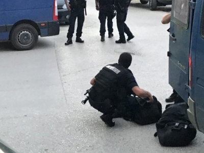 Prishtinë, vret gruan e vet dhe nusen e djalit, pastaj qëllon veten