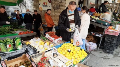 DW/ Shqipëri, kriza ekonomike në prag