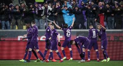 Fiorentina &quot;shkërmoq&quot; Romën, siguron gjysëmfinalen e Kupës