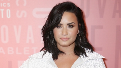 Demi Lovato ju rikthehet rrjeteve sociale