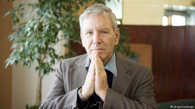 Shkrimtari izraelit Amos Oz: Trump bëri atë  që të gjitha shtetet e tjera duhet ta bëjnë