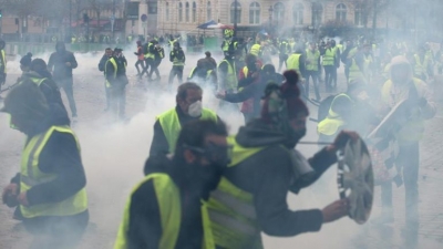 Anulohet vizita e Juncker në Francë për shkak të protestave