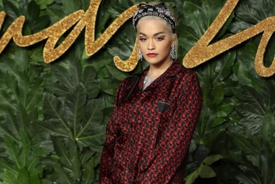 Rita Ora frikësohet nga një person që e përndiqte