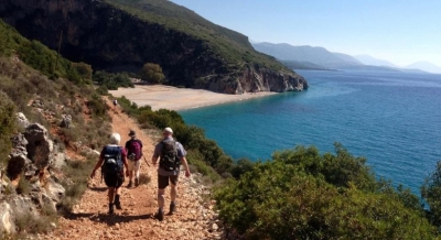 Dy turistë të humbur gjatë natës në Llogara, policia në kërkim