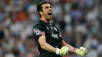 Buffon zbulon: Përballja më këtë lojtar më kujtoi se duhet të dilja në pension