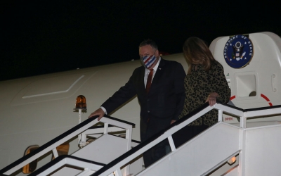 Mike Pompeo mbërrin në Selanik pas mesnate, takim me homologun grek