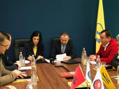33 shërbime të AKSHI-it, tashmë mund të aksesohen pranë sporteleve të Postës Shqiptare