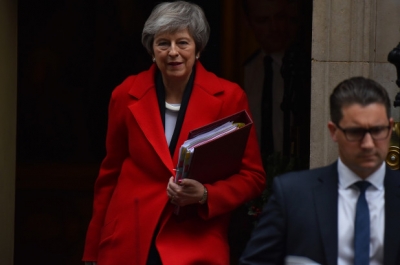 Theresa May humbet bastin, Brexit refuzohet për herë të tretë