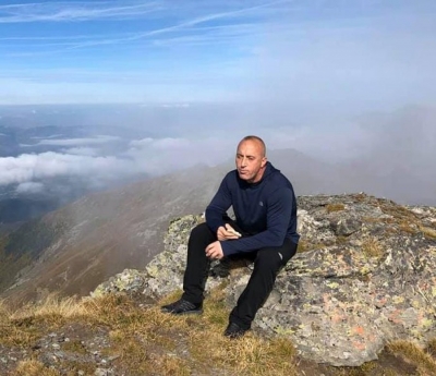 FOTO/ Pasi humbi zgjedhjet, ja çfarë poston Haradinaj në Facebook