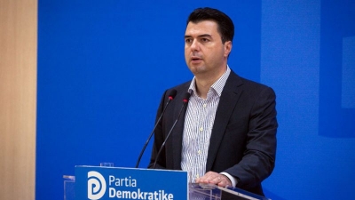 Kryebashkiakët e djathtë në zyrën e Bashës