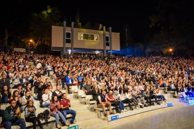 Veliaj, të gjitha bateritë për amfitetarin e Tiranës