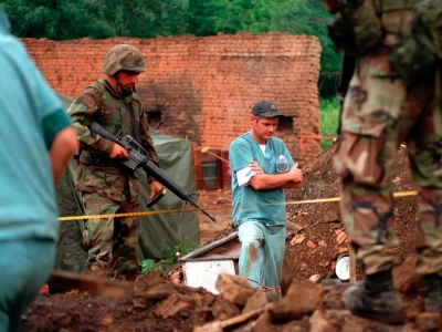 Kosova shpall “non grata” çdo zyrtar të huaj që mohon krimet e luftës nga Serbia