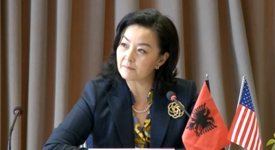 Përhapja e COVID-19 në Shqipëri/ Ambasadorja Yuri Kim mesazh mjekëve: Ju mishëroni çdo gjë që bota adhuron te Shqipëria!