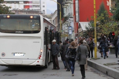 Mbyllja nga COVID-19/ Shoqata e Transportit paralajmëron të hënën protestë: Ja 6 kërkesat që kemi