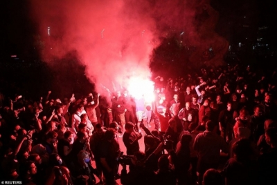 Protestat në Serbi janë më të gjëra se frika e izolimit