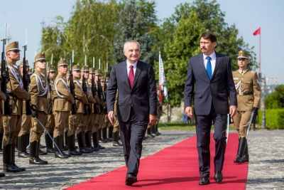 Presidenti Meta pritet me nderime nga homologu Ader në Hungari