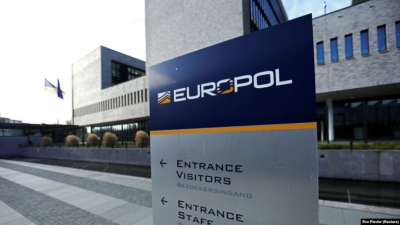 Konfiskohen 27 milionë maska kundër koronavirusit në Evropë, EUROPOL: Ishin të falsifikuara