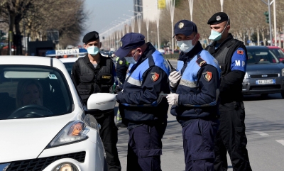 Shifrat e larta të infektimeve me Covid-19, intensifikohen kontrollet dhe ndëshkimet për ata që thyejnë rregullat. Ja paralajmërimi që bën Policia