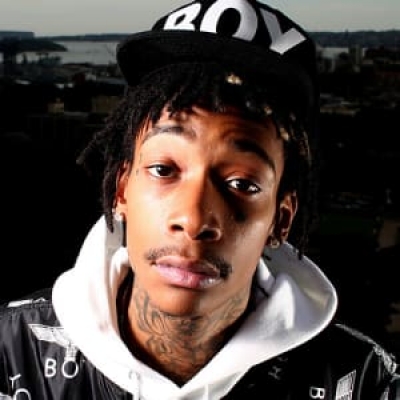 Habit Wiz Khalifa: Meshkujt që konsumojnë banane janë ‘gay’!